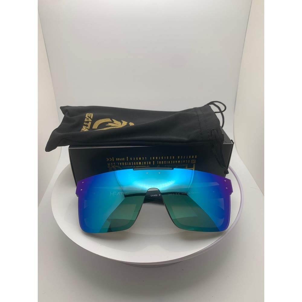 NWOB Heat Wave Visual Lazer Face Sunglasses Blue Mirror Lens American Flag Arms